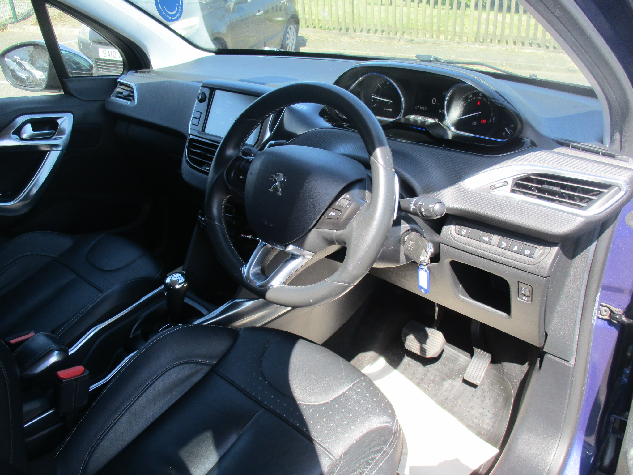 PEUGEOT 2008 1.2 E-VTI ALLURE (AUTO) 2014